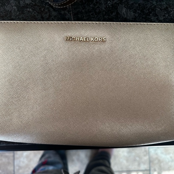 Michael Kors Metallic Gold Crossbody Bag - Picture 2 of 5